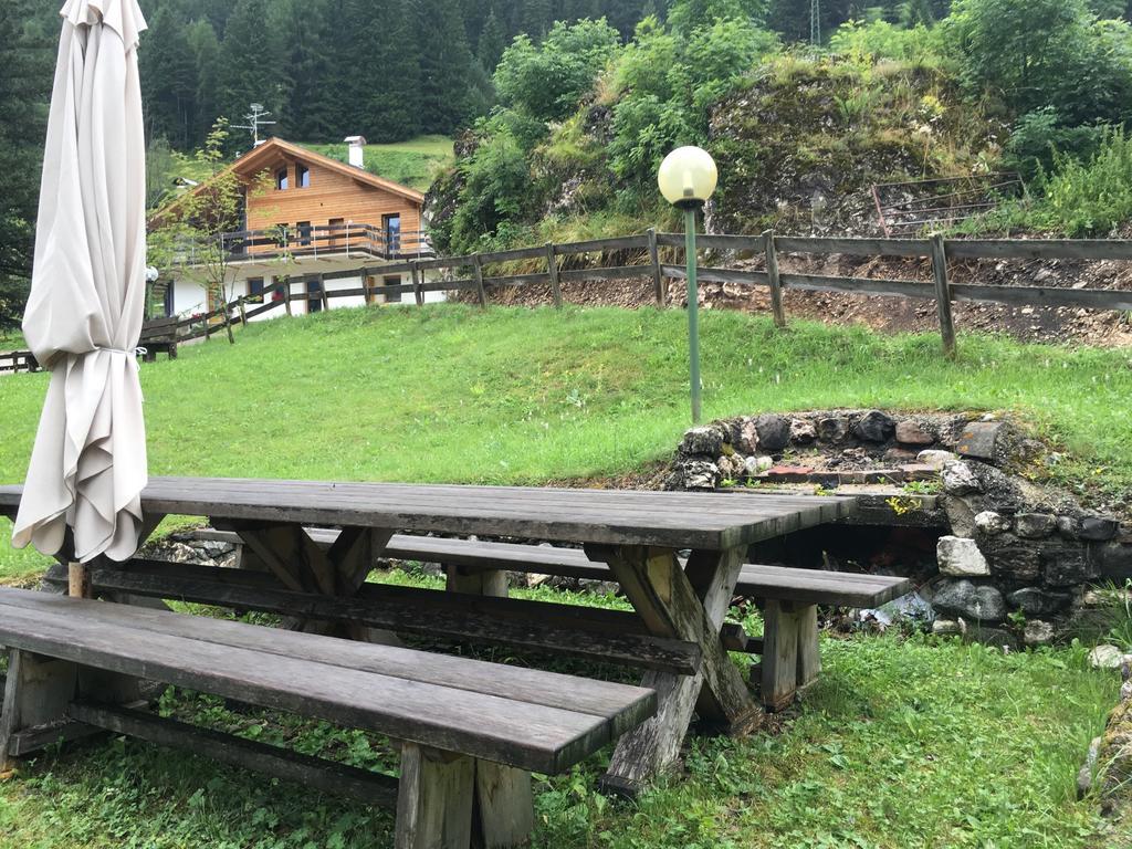 Ciasa Sot Croze Lägenhet Pozza di Fassa Exteriör bild